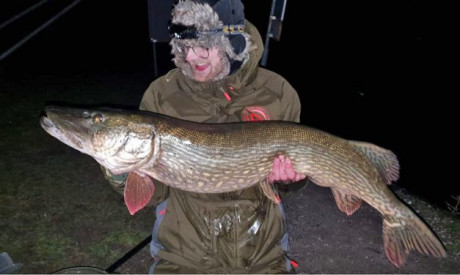 Fish of a life time van een KWO’er – Moddervette wintersnoek